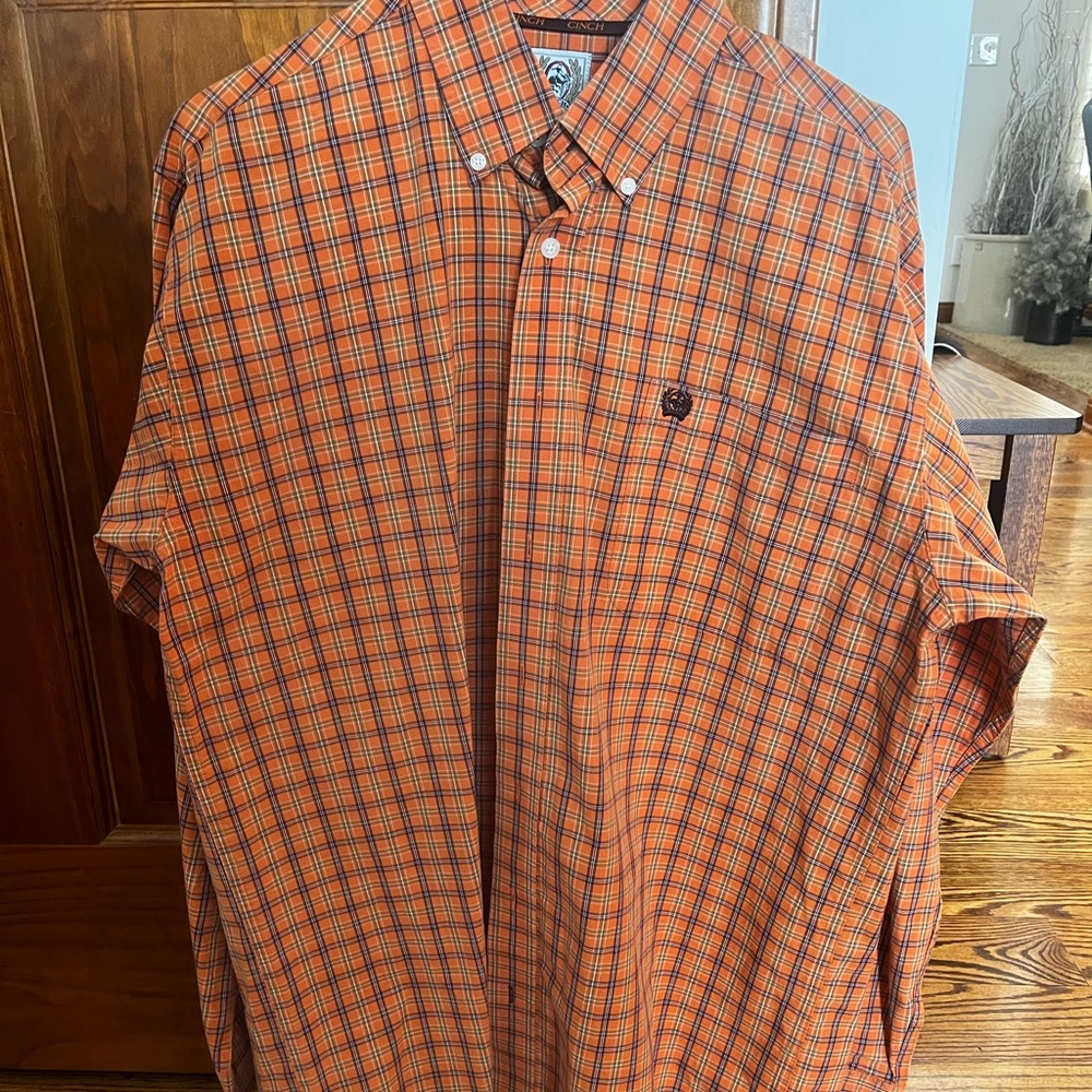 Cinch men’s long sleeved shirt, small, great condition